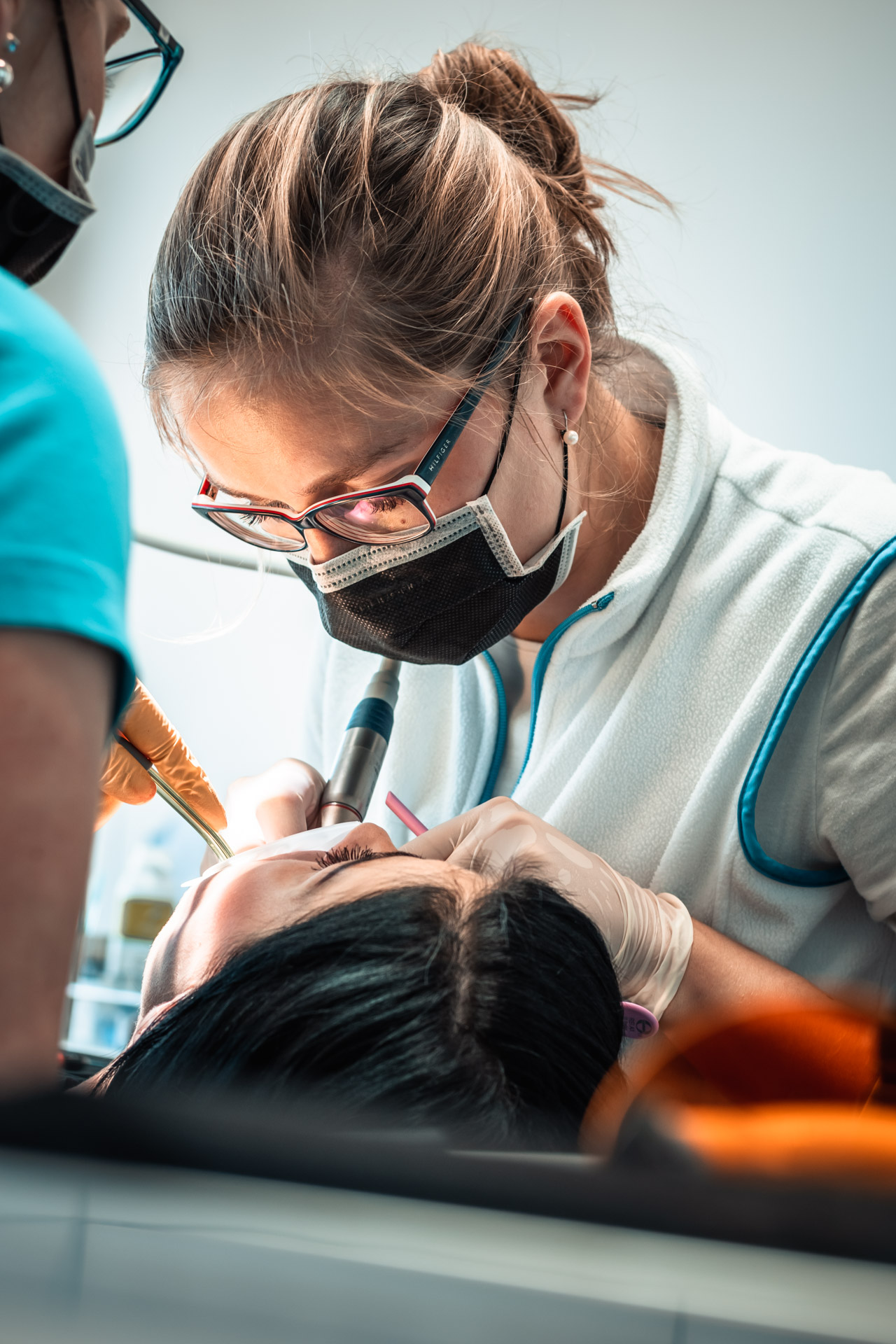 Portrait photo of a dentist working.