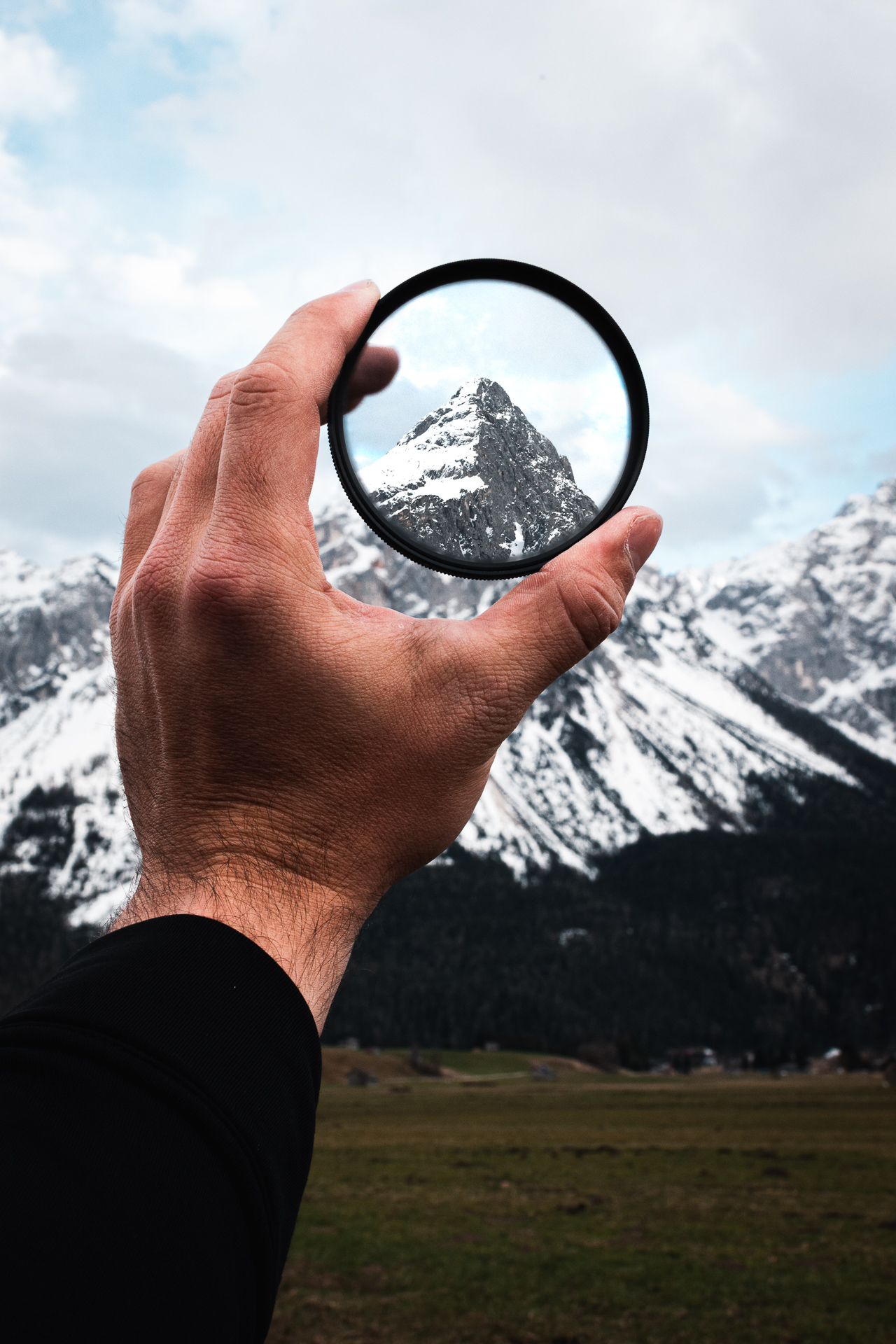 Photo of a neustral density filter aimed at Sonnenspitze, Austria.